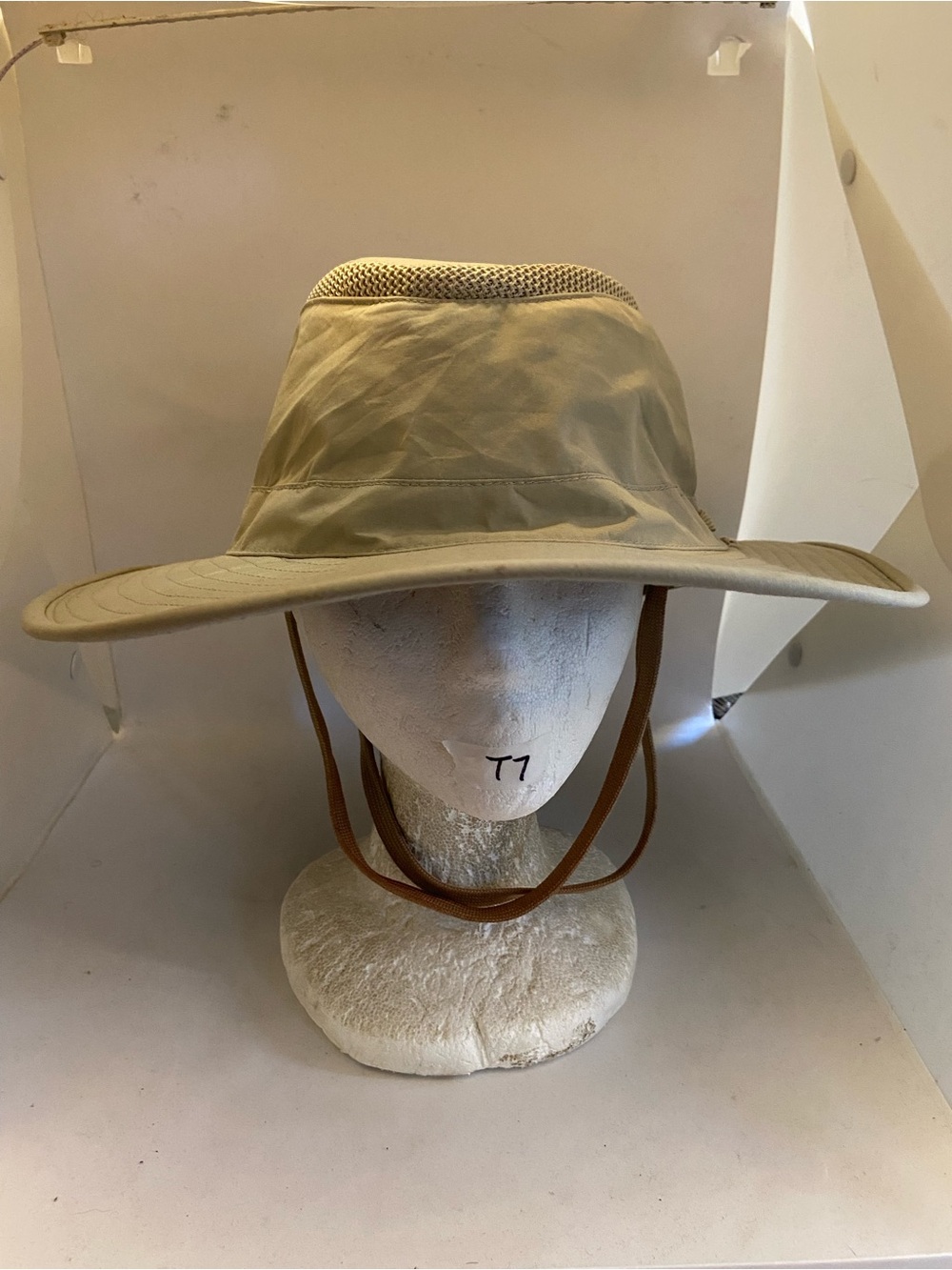 Men's tilley bucket Hat Chin Strap Sz 8